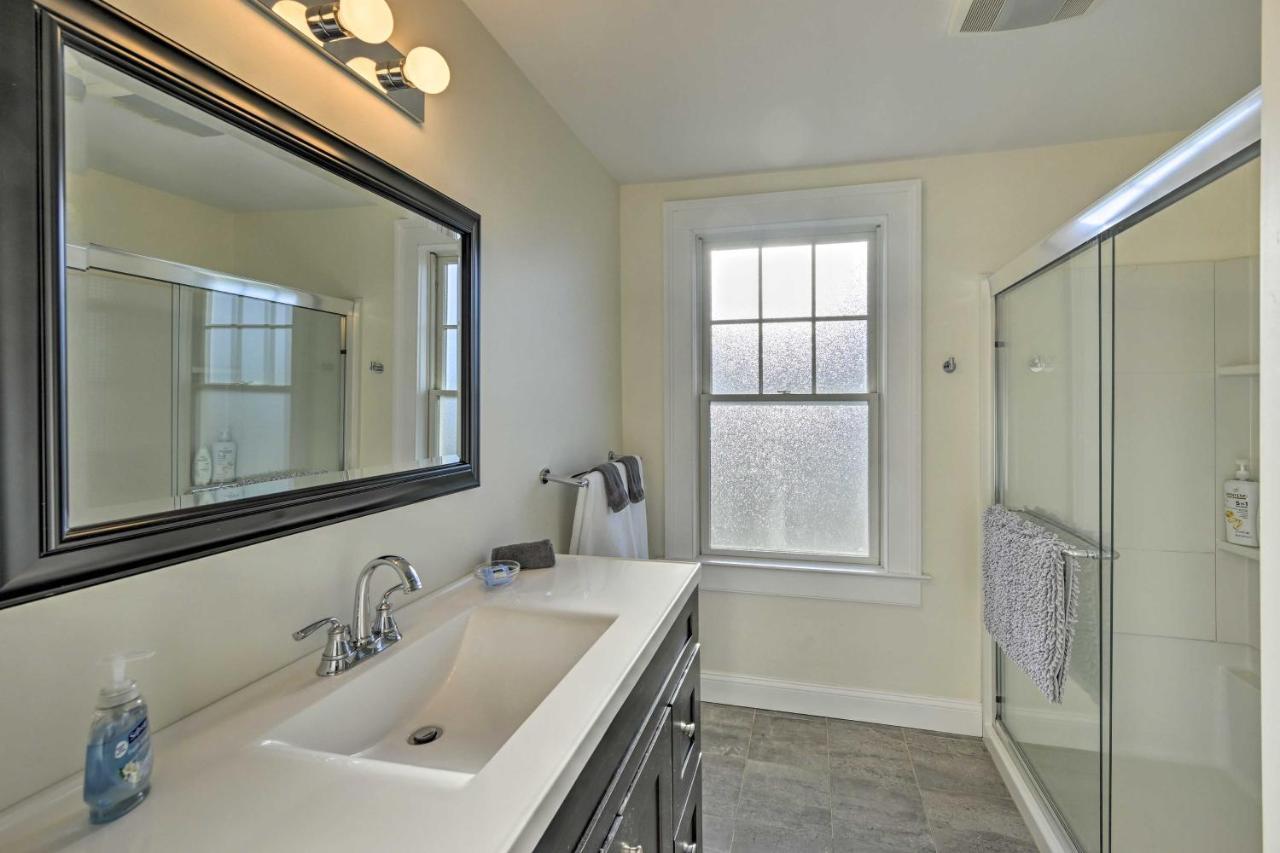 Bright Apartment - Half Mi To Greenport Harbor! Buitenkant foto