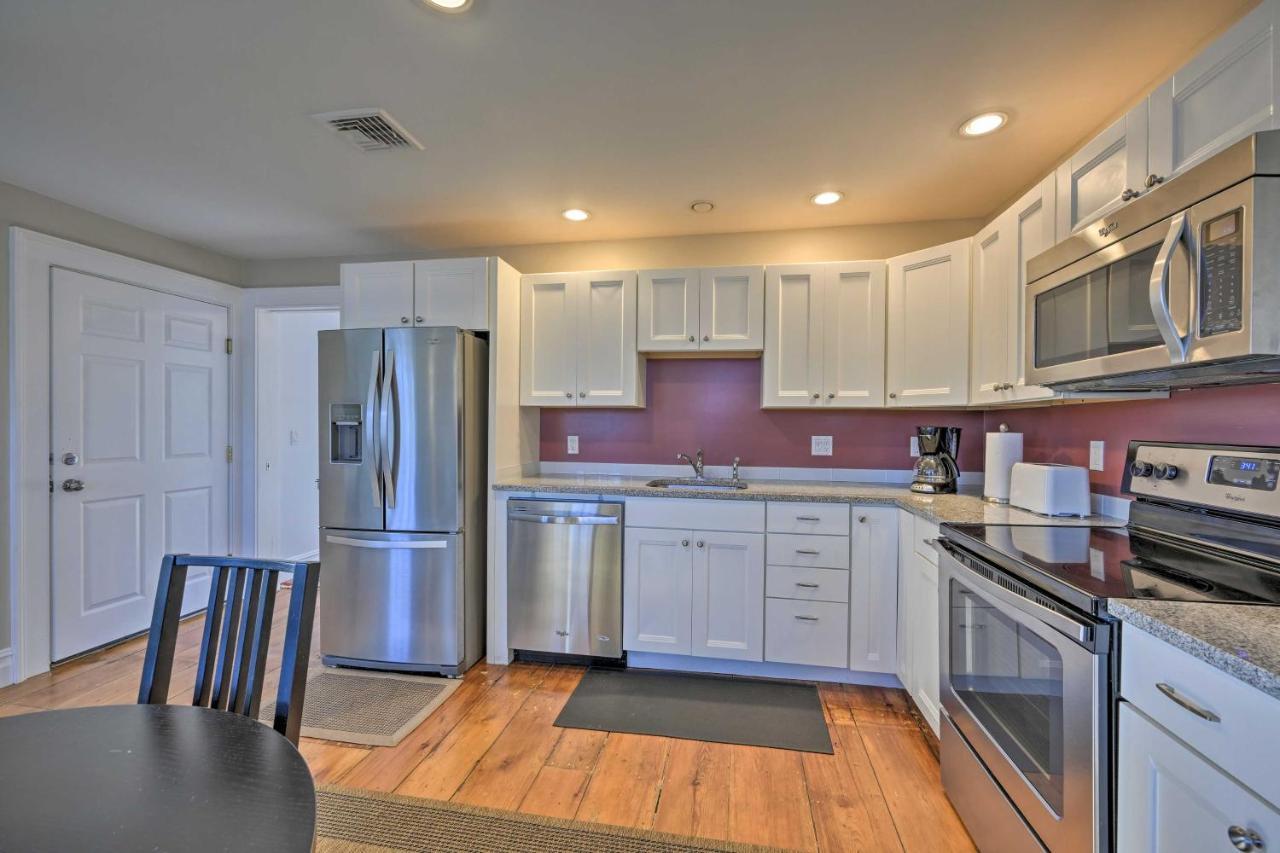 Bright Apartment - Half Mi To Greenport Harbor! Buitenkant foto