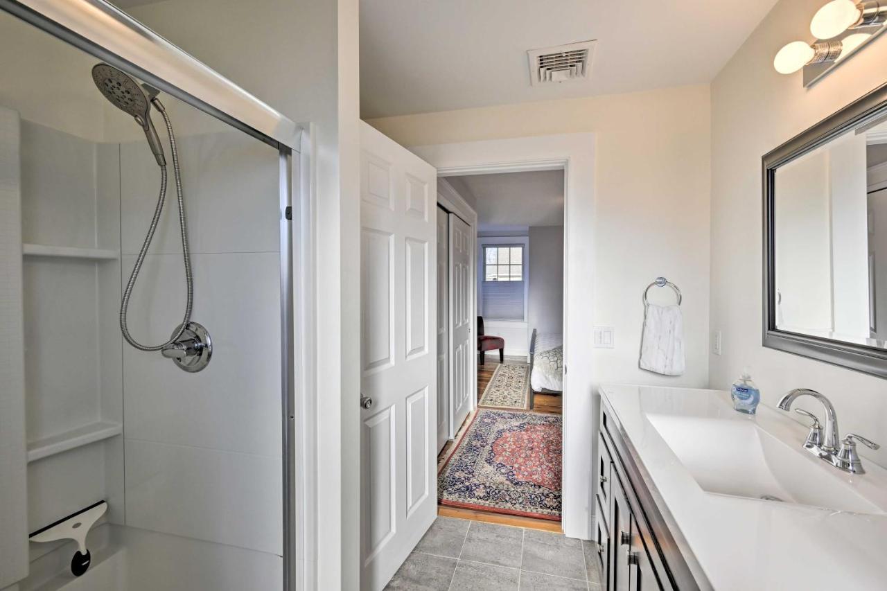 Bright Apartment - Half Mi To Greenport Harbor! Buitenkant foto